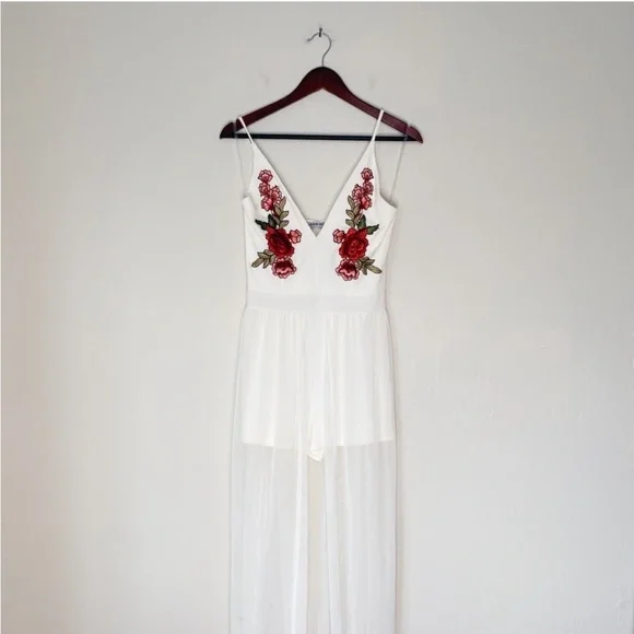 Can't Fade Away Maxi Dress
White Shorts Romper Maxi Dress - Picture 8 of 12